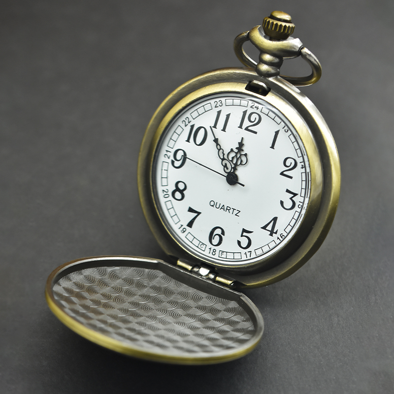 Reloj de bolsillo con pentagra - Vintage Fashion Tags reseña y precio