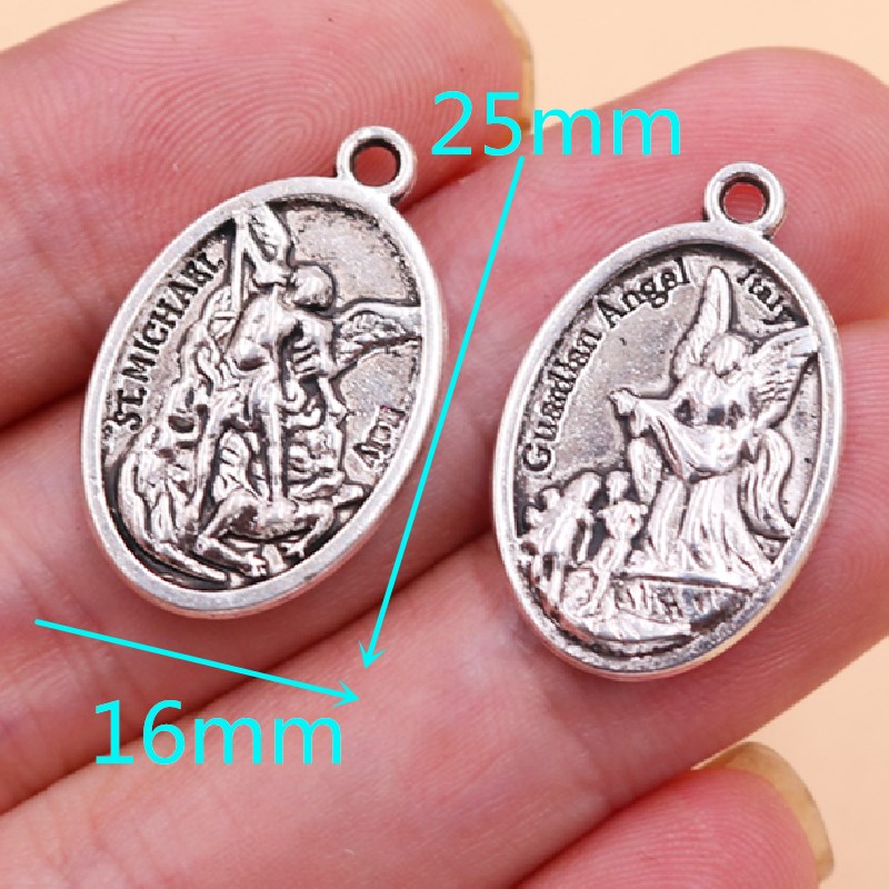 Colgantes de etiqueta cristian - Vintage Fashion Tags reseña y precio