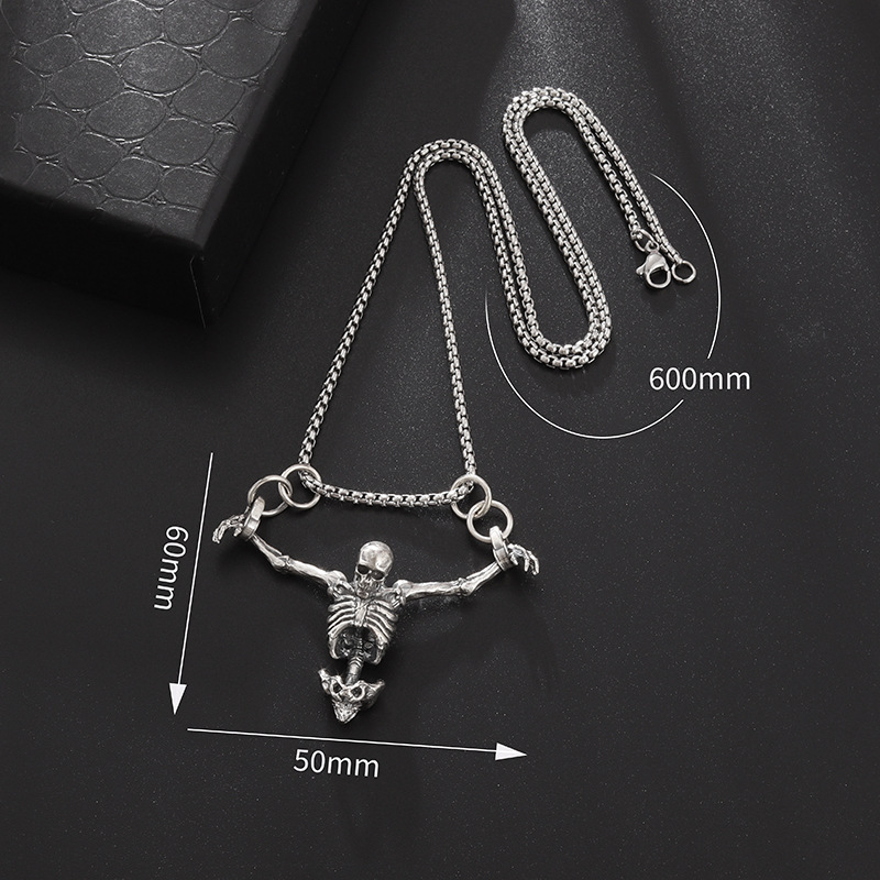 Collar con colgante de calaver - Quirky Vintage Fashion reseña y precio